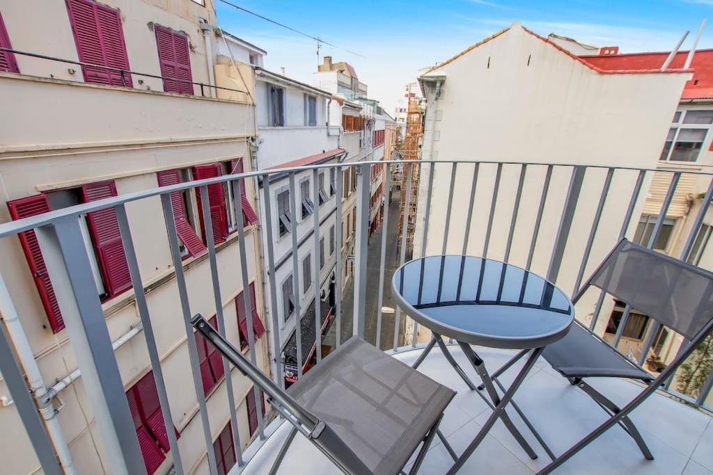 The Residence City Centre - Modern Family Apartment With Rooftop Pool & Terrace - Children Stay For Free Gibraltar Exterior photo