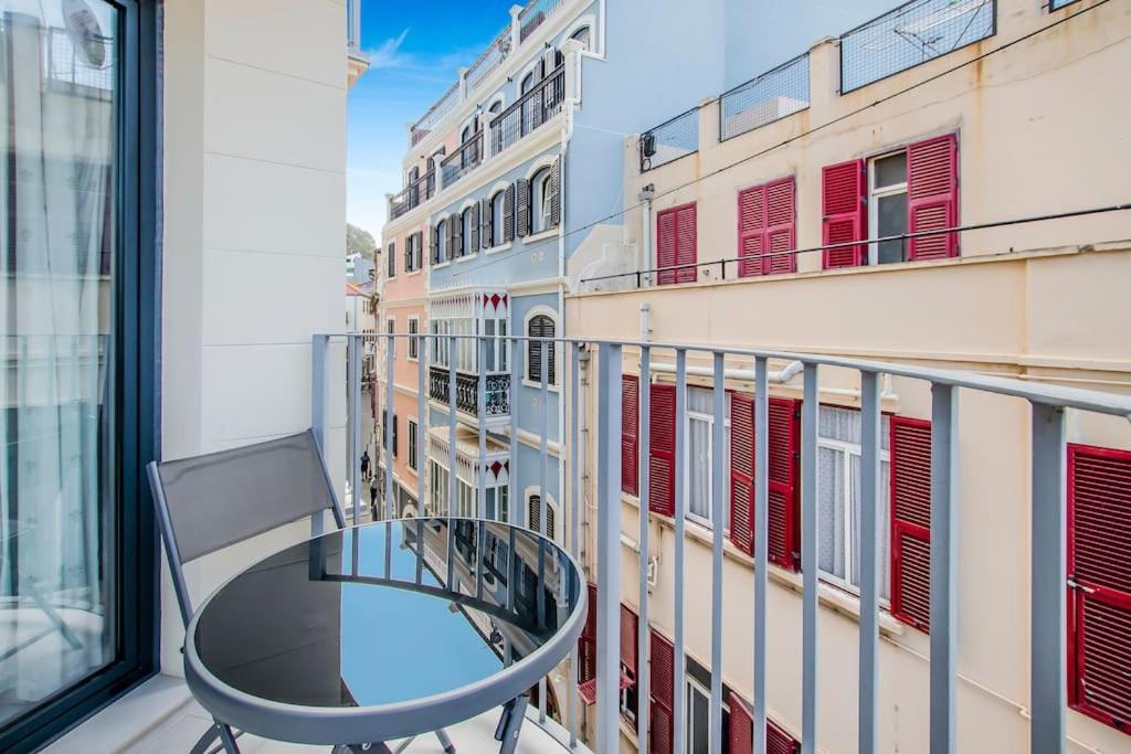 The Residence City Centre - Modern Family Apartment With Rooftop Pool & Terrace - Children Stay For Free Gibraltar Exterior photo